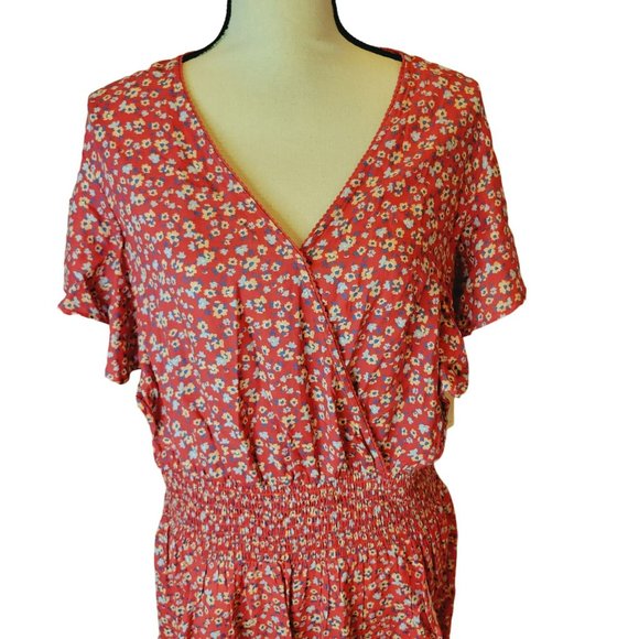 NWOT Sincerely Jules Womans Size XL Floral Dress Ruffles Flutter Sleeves - Picture 2 of 9